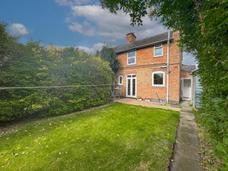 3 bedroom Semi-detached house for sale in Heather Road, Leicester