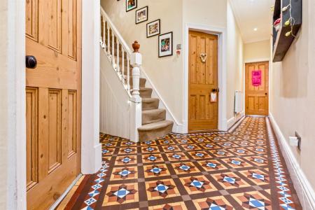 3 bedroom Terraced House for sale in Upperton Road, Leicester