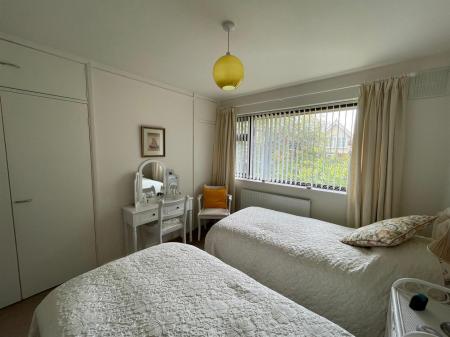 3 bedroom Flat for sale in Dukes Drive, Leicester