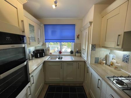 3 bedroom Flat for sale in Dukes Drive, Leicester