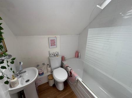 3 bedroom Block of Apartments for sale in Sweetbriar Road, West End, Leicester