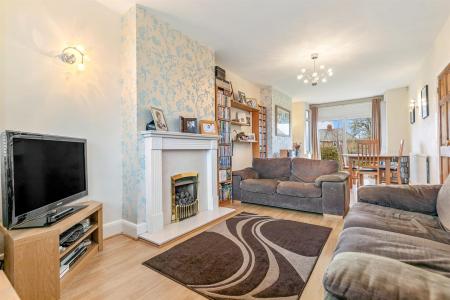 3 bedroom Semi-detached house for sale in Milford Road, Leicester