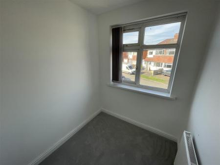 4 bedroom Semi-detached house for sale in Cleveleys Avenue, Leicester
