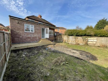 4 bedroom Semi-detached house for sale in Cleveleys Avenue, Leicester