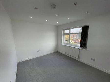 4 bedroom Semi-detached house for sale in Cleveleys Avenue, Leicester