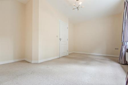 3 bedroom Semi-detached house for sale in Barradale Court, Stoneygate