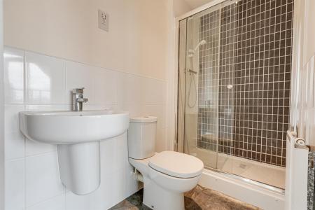 3 bedroom Semi-detached house for sale in Barradale Court, Stoneygate