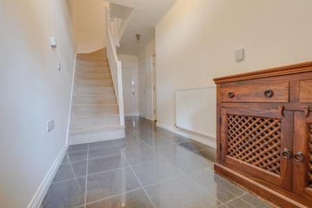 3 bedroom Semi-detached house for sale in Barradale Court, Stoneygate