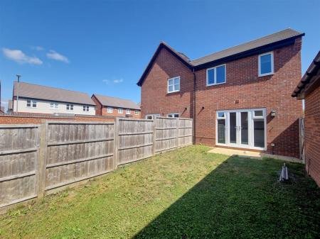 3 bedroom Semi-detached house for sale in Tollgate Close, Oadby