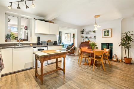 3 bedroom Detached house for sale in Carlton Drive, Wigston