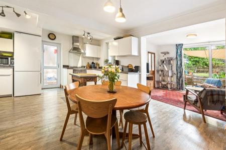 3 bedroom Detached house for sale in Carlton Drive, Wigston