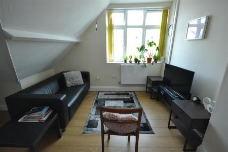 3 bedroom Terraced House for sale in East Park Road, Leicester