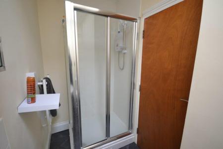3 bedroom Terraced House for sale in East Park Road, Leicester