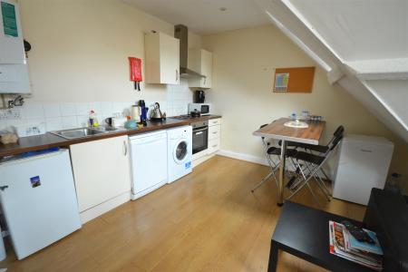 3 bedroom Terraced House for sale in East Park Road, Leicester