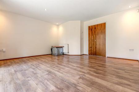 3 bedroom Semi-detached house for sale in The Dell, Evington