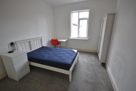 6 bedroom Villa for sale in Severn Street, Leicester