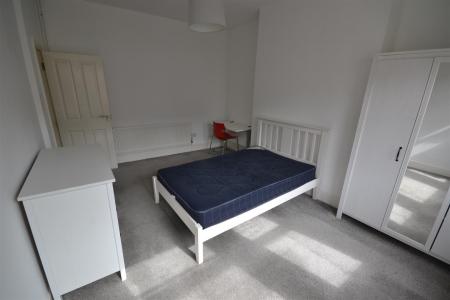 6 bedroom Villa for sale in Severn Street, Leicester