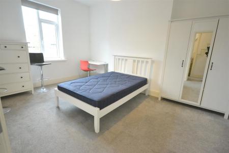6 bedroom Villa for sale in Severn Street, Leicester