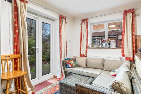 5 bedroom Semi-detached house for sale in Carisbrooke Road, South Knighton, Leicester