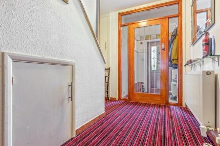 5 bedroom Semi-detached house for sale in Carisbrooke Road, South Knighton, Leicester