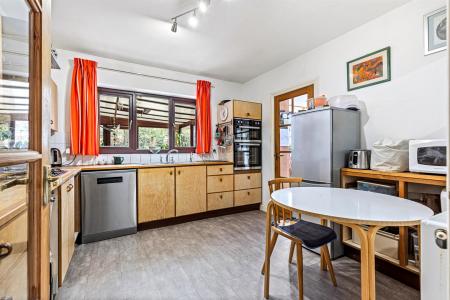 3 bedroom Bungalow for sale in Saffron Lane, Leicester