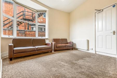 6 bedroom Villa for sale in Queens Road, Clarendon Park