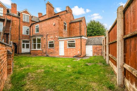 6 bedroom Villa for sale in Queens Road, Clarendon Park