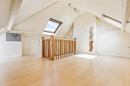 4 bedroom Semi-detached house for sale in Northcote Road, Knighton, Leicester