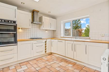 4 bedroom Semi-detached house for sale in Northcote Road, Knighton, Leicester