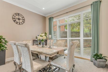 5 bedroom Detached house for sale in Park Hill Drive, Aylestone, Leicester