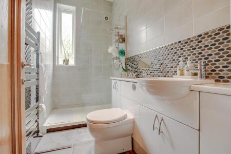 5 bedroom Detached house for sale in Park Hill Drive, Aylestone, Leicester