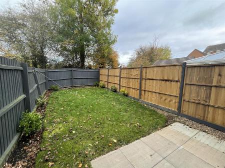 2 bedroom End of terrace house for sale in Erringtons Close, Oadby, Leicester