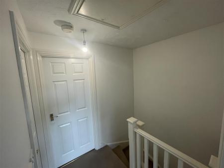2 bedroom Semi-detached house for sale in Erringtons Close, Oadby, Leicester