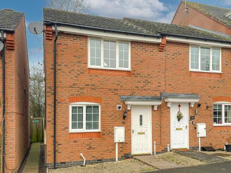 2 bedroom End of terrace house for sale in Erringtons Close, Oadby, Leicester