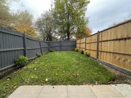 2 bedroom End of terrace house for sale in Erringtons Close, Oadby, Leicester