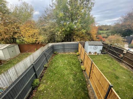 2 bedroom End of terrace house for sale in Erringtons Close, Oadby, Leicester