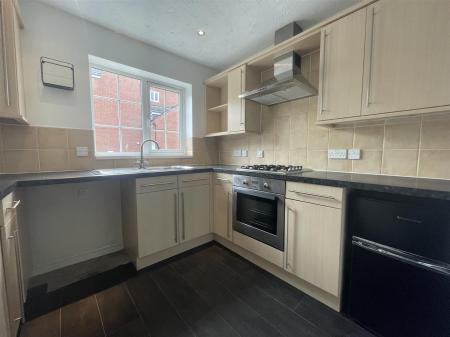 2 bedroom End of terrace house for sale in Erringtons Close, Oadby, Leicester