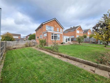 3 bedroom Property to let in Kelmarsh Avenue, Leicester
