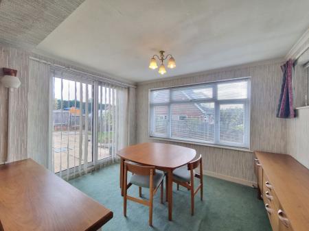 3 bedroom Property to let in Kelmarsh Avenue, Leicester