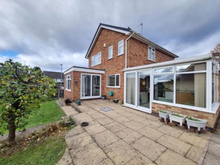 3 bedroom Property to let in Kelmarsh Avenue, Leicester