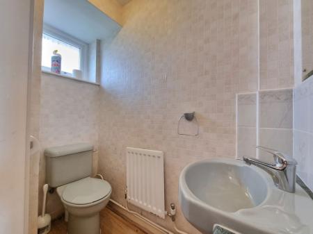 3 bedroom Property to let in Kelmarsh Avenue, Leicester