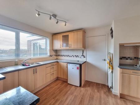 3 bedroom Property to let in Kelmarsh Avenue, Leicester