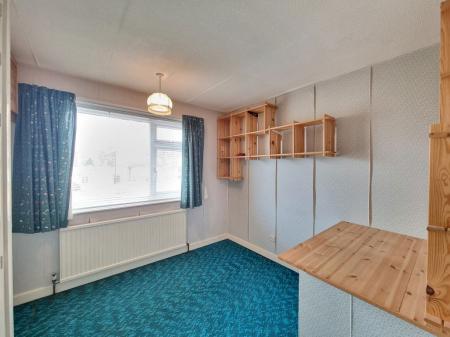 3 bedroom Property to let in Kelmarsh Avenue, Leicester