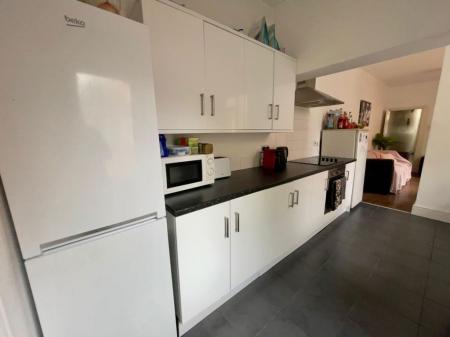 5 bedroom Property to let in Winchester Avenue, Leicester