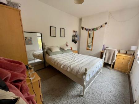 5 bedroom Property to let in Winchester Avenue, Leicester