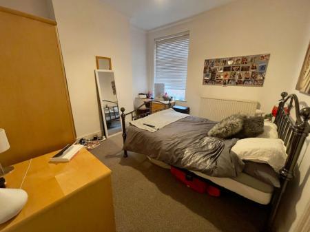 5 bedroom Property to let in Winchester Avenue, Leicester