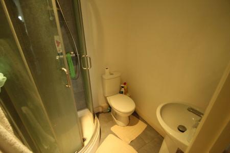 5 bedroom Property to let in Macaulay Street, Leicester