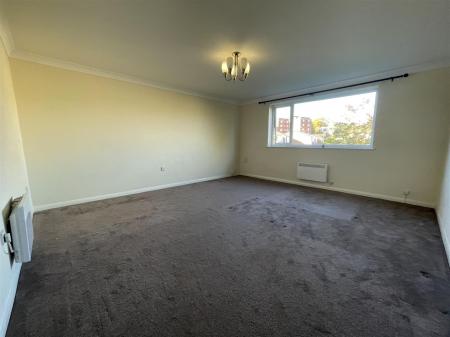 2 bedroom Flat for sale in Tiffany Court, Albert Road, Stoneygate, Leicester, LE22AA