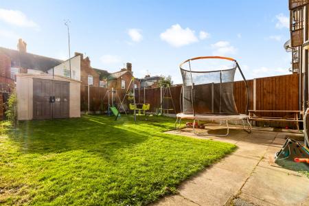 5 bedroom Semi-detached house for sale in Evington Valley Gardens, Leicester