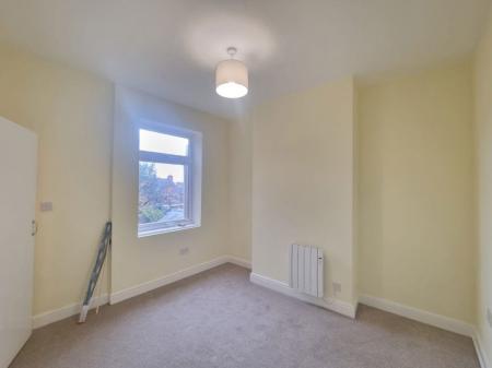 2 bedroom Property to let in Clarendon Park Road, Leicester